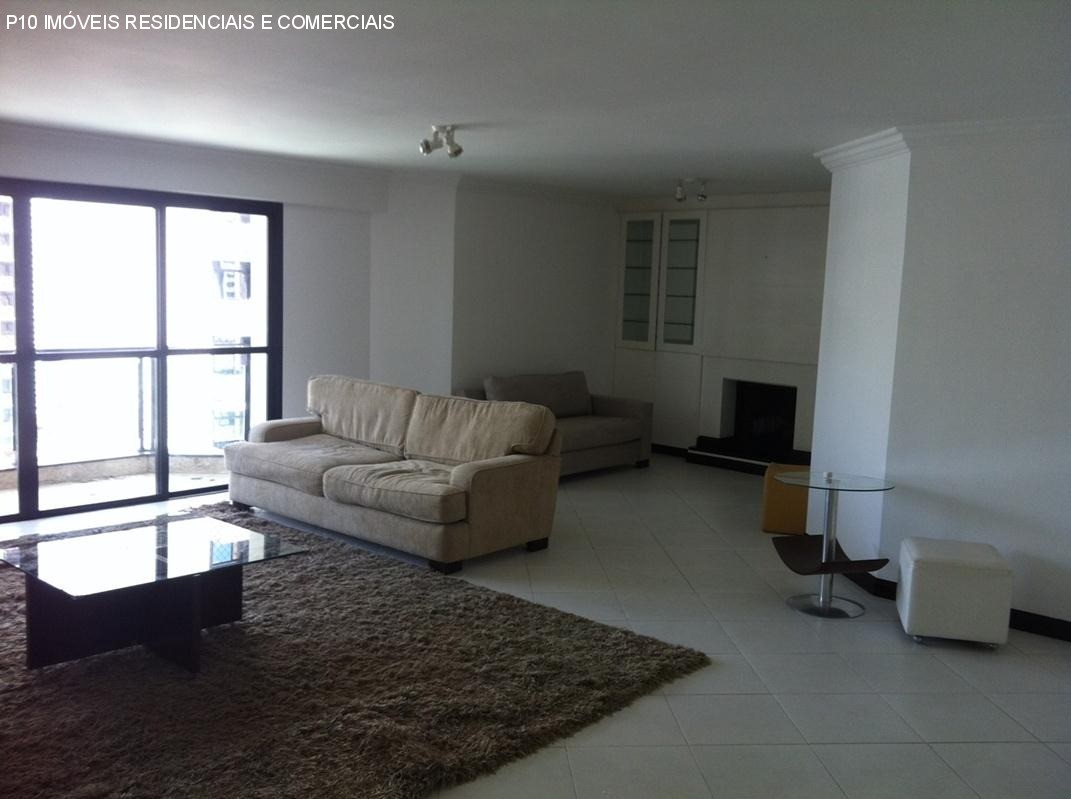 Apartamento à venda com 3 quartos, 240m² - Foto 4