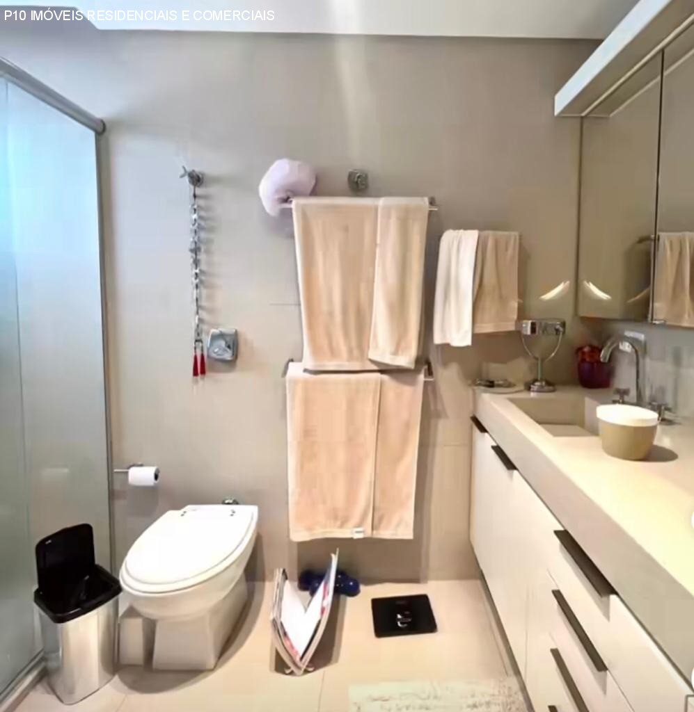 Apartamento à venda com 3 quartos, 167m² - Foto 17