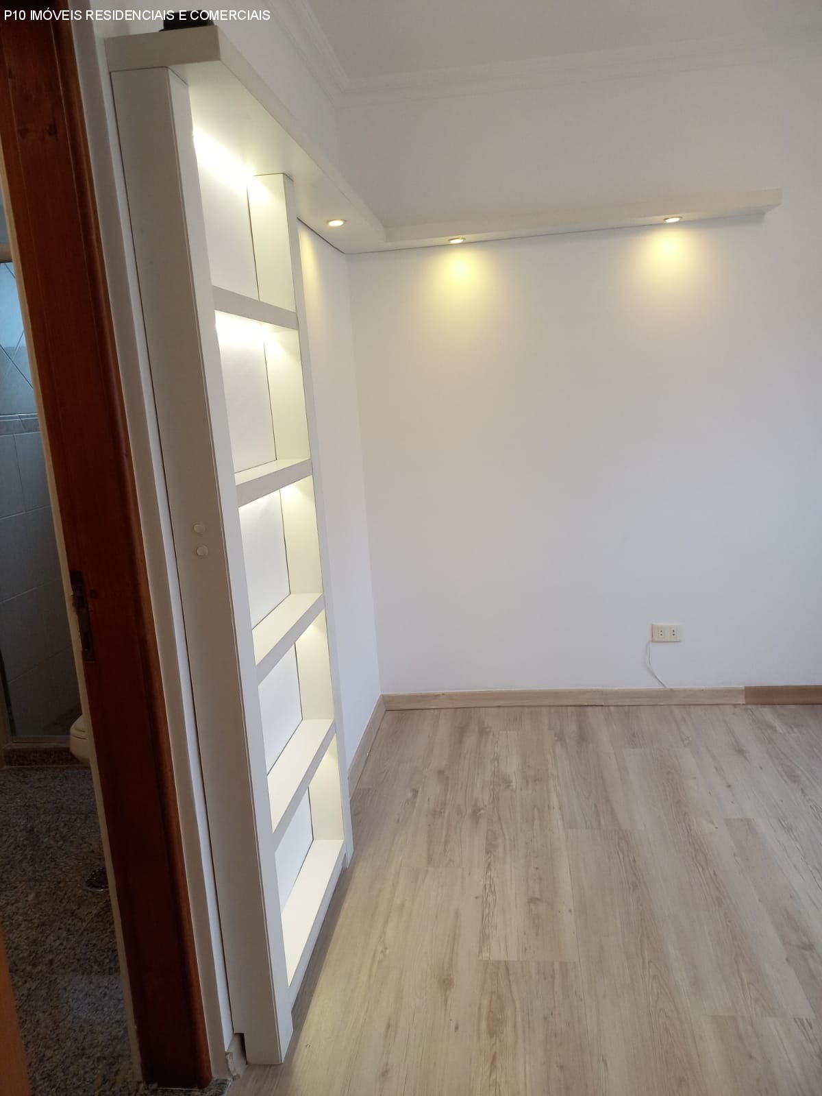 Apartamento à venda com 3 quartos, 138m² - Foto 3