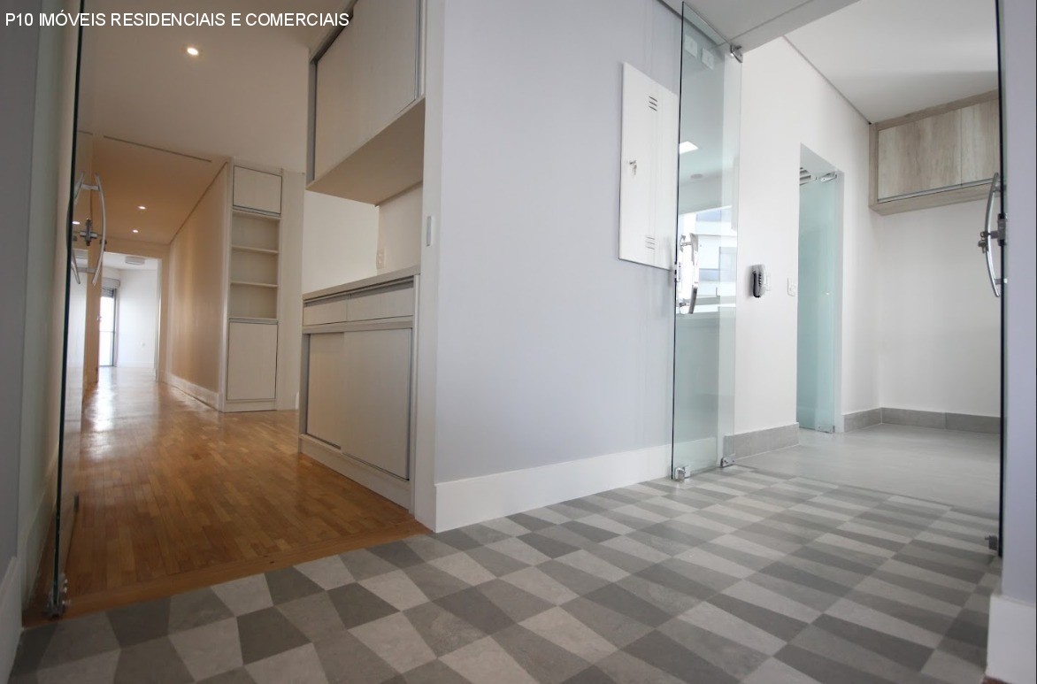 Apartamento à venda com 3 quartos, 244m² - Foto 17