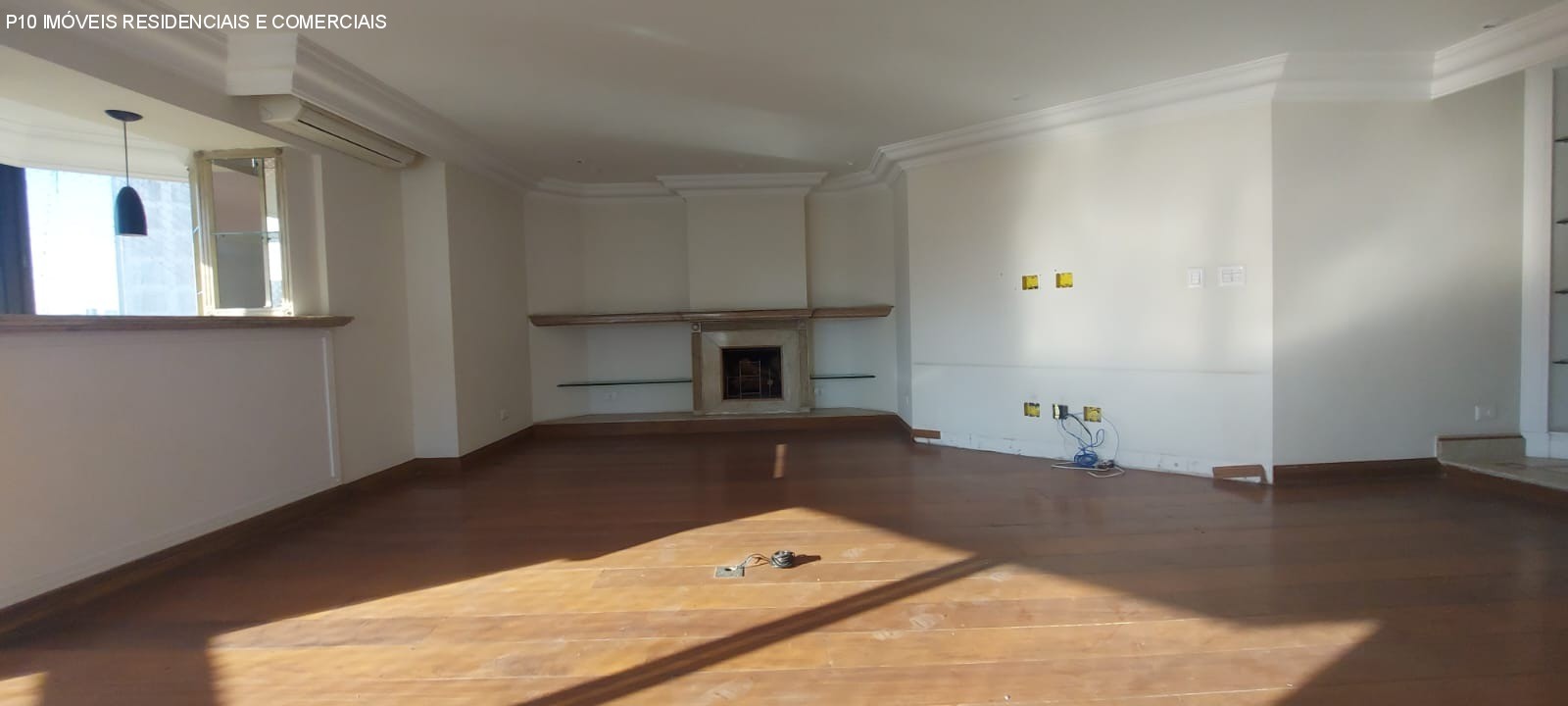 Apartamento à venda com 4 quartos, 246m² - Foto 1