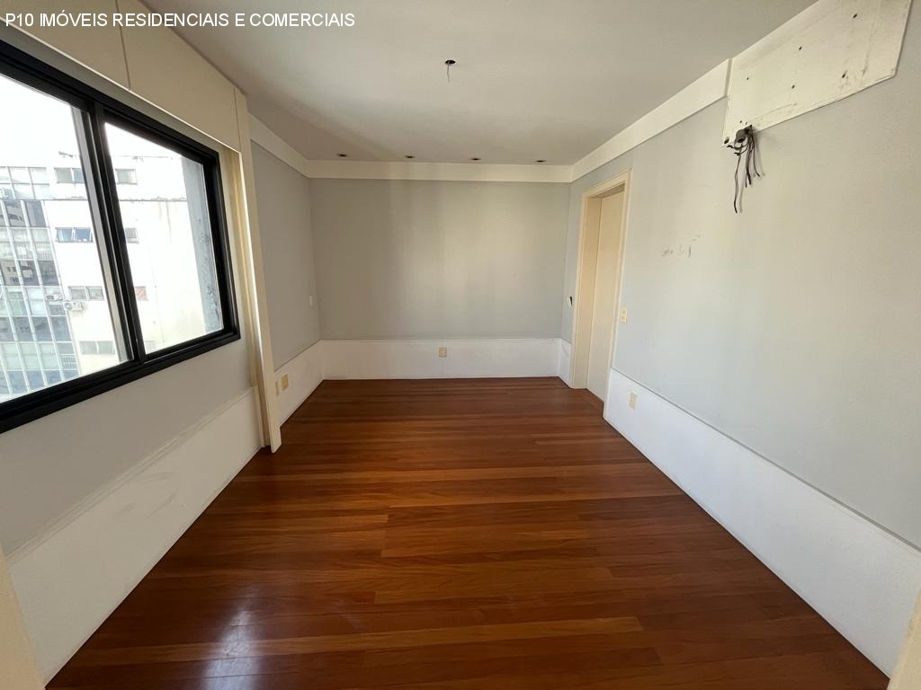 Cobertura à venda com 4 quartos, 354m² - Foto 40