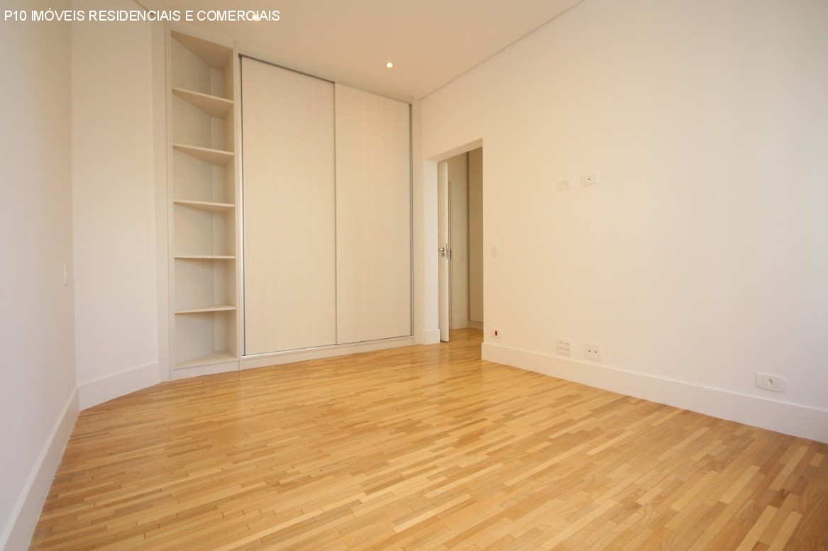 Apartamento à venda com 3 quartos, 244m² - Foto 19