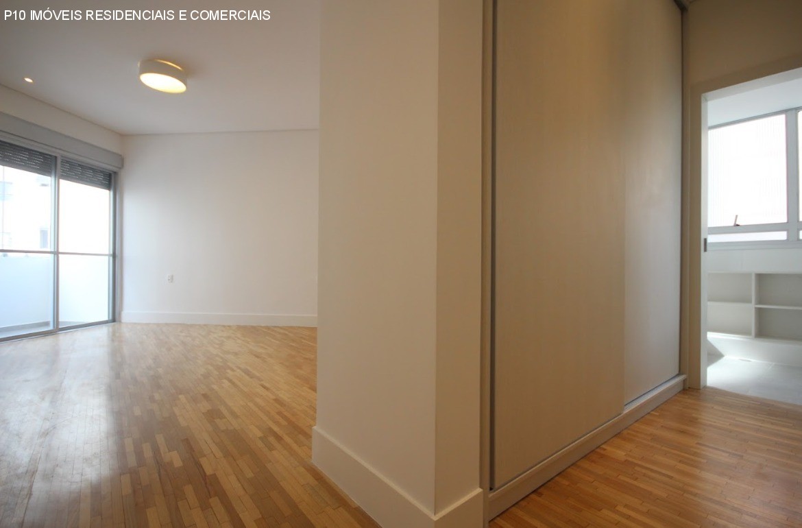 Apartamento à venda com 3 quartos, 244m² - Foto 11