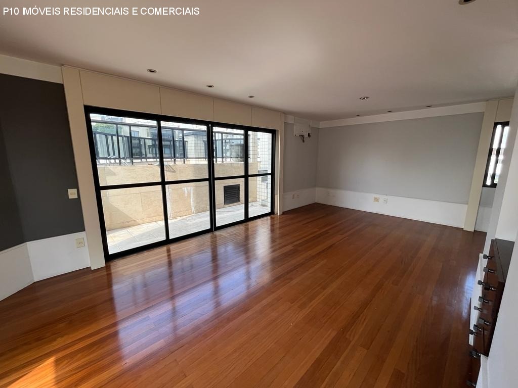 Cobertura à venda com 4 quartos, 354m² - Foto 2