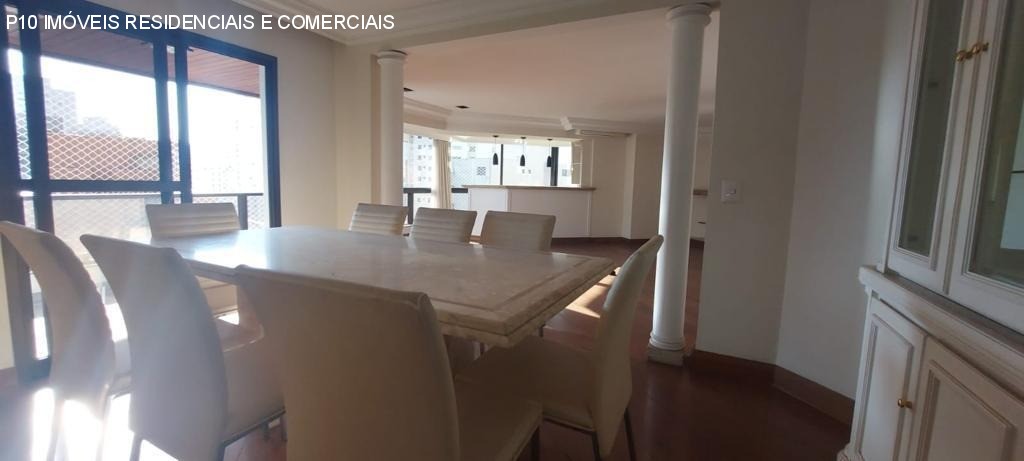 Apartamento à venda com 4 quartos, 246m² - Foto 2