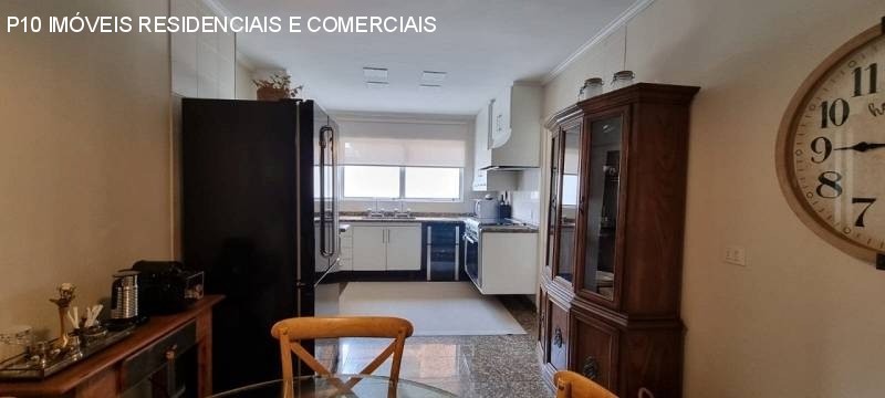 Apartamento à venda com 4 quartos, 225m² - Foto 13