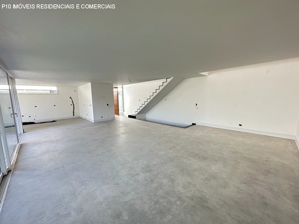 Casa de Condomínio à venda com 4 quartos, 450m² - Foto 12