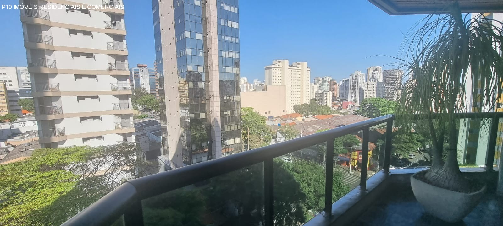 Apartamento à venda com 3 quartos, 167m² - Foto 1