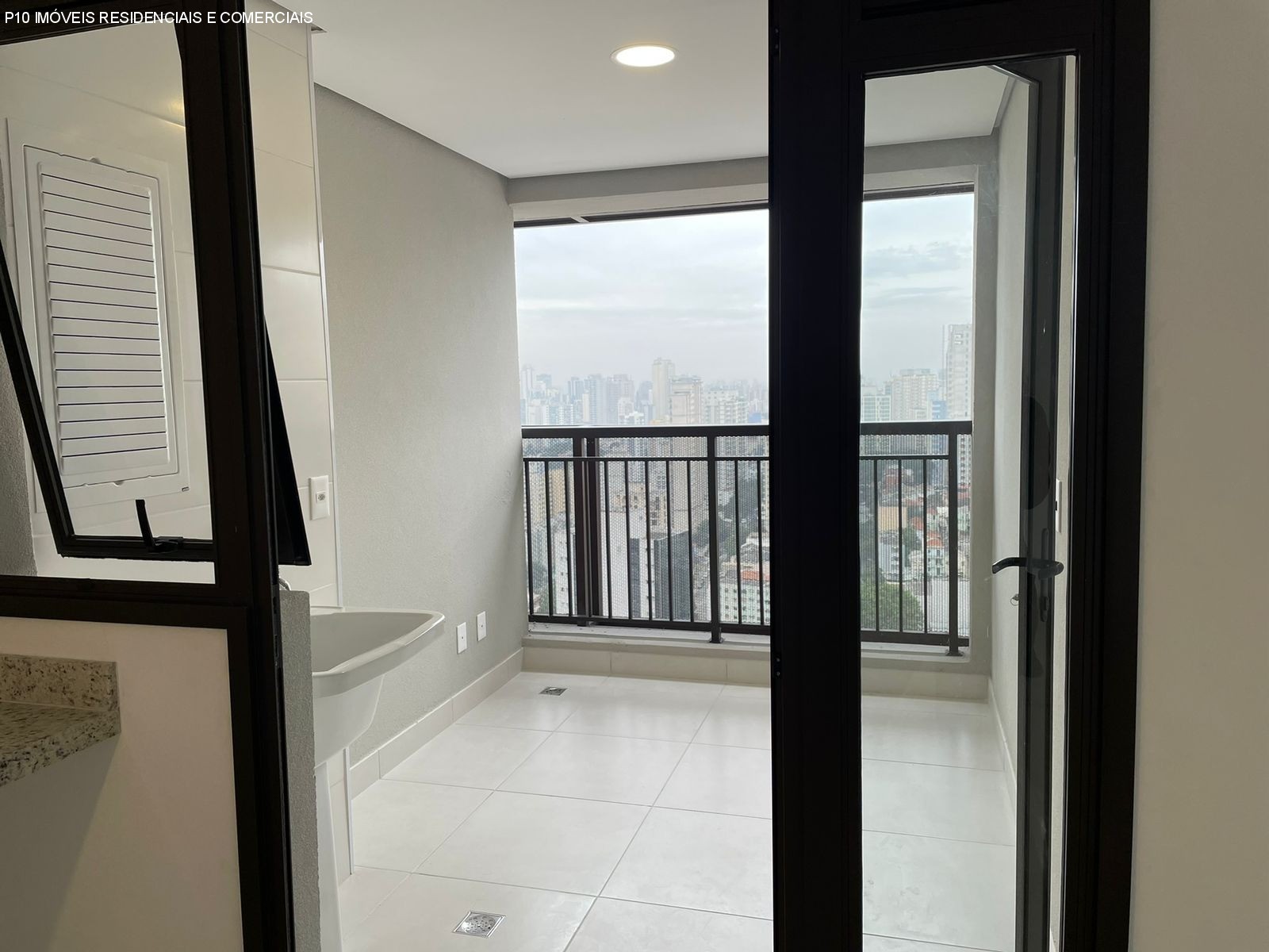 Apartamento à venda com 3 quartos, 158m² - Foto 11