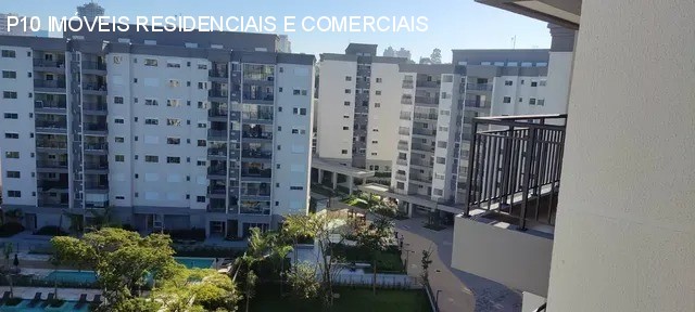 Apartamento à venda com 2 quartos, 66m² - Foto 2