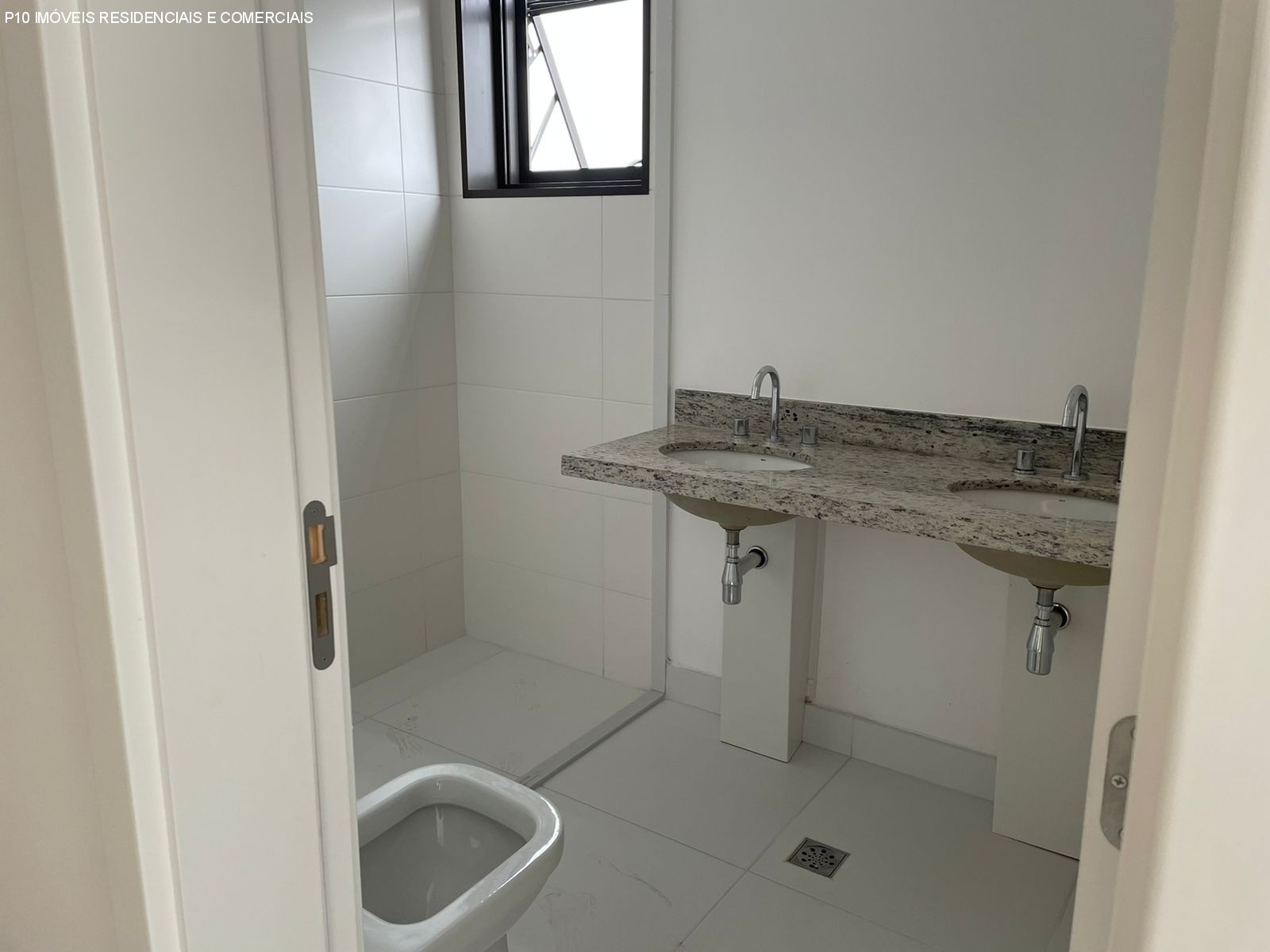 Apartamento à venda com 3 quartos, 158m² - Foto 15