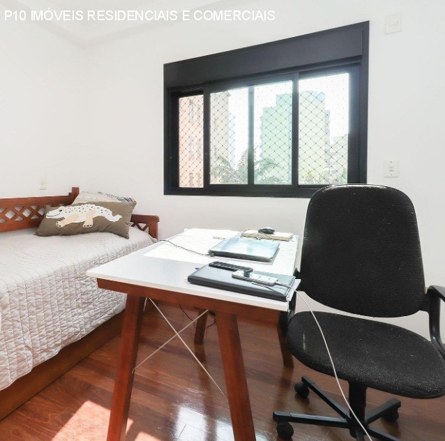 Apartamento à venda com 4 quartos, 234m² - Foto 16