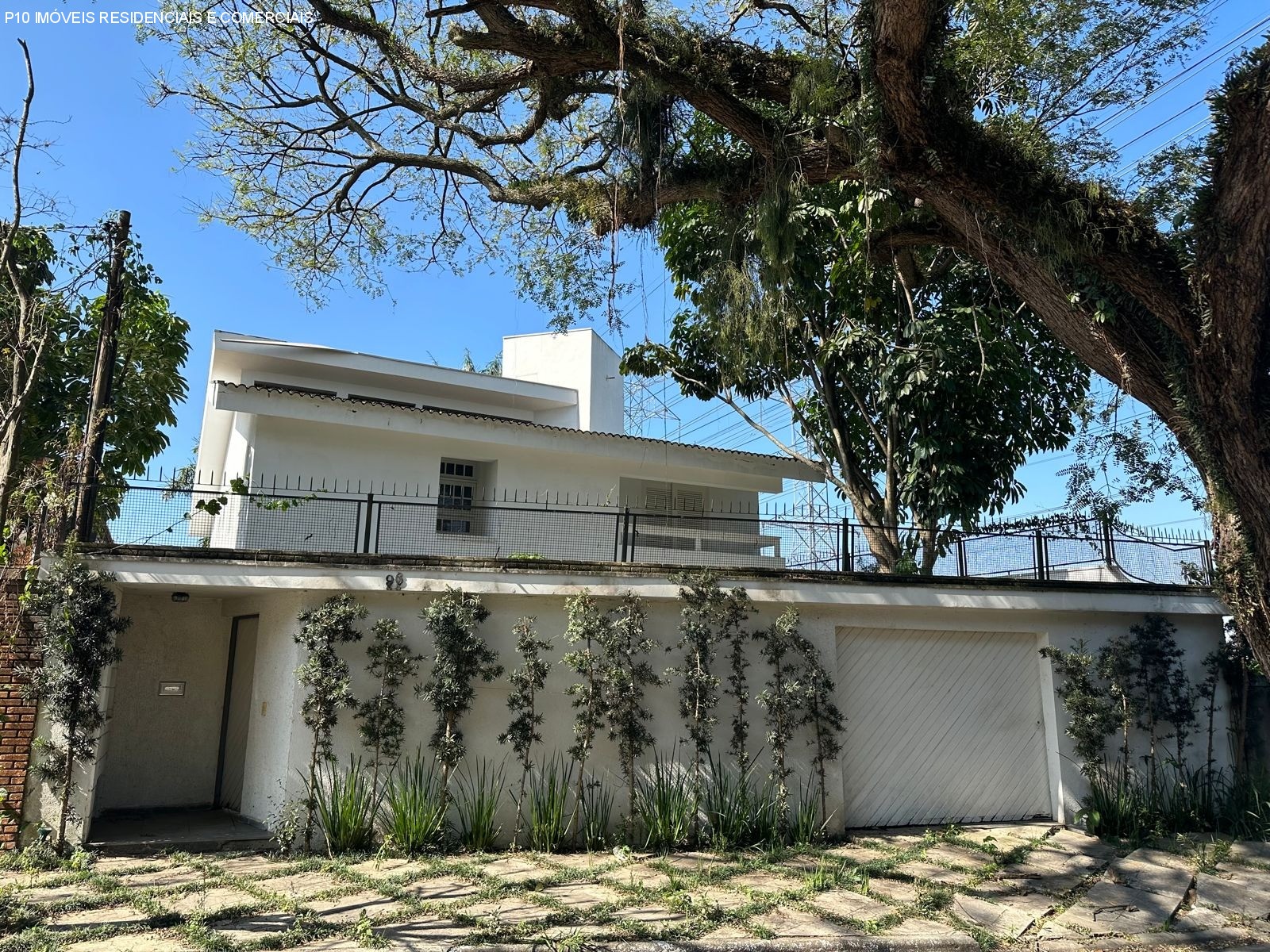 Sobrado à venda com 3 quartos, 550m² - Foto 1