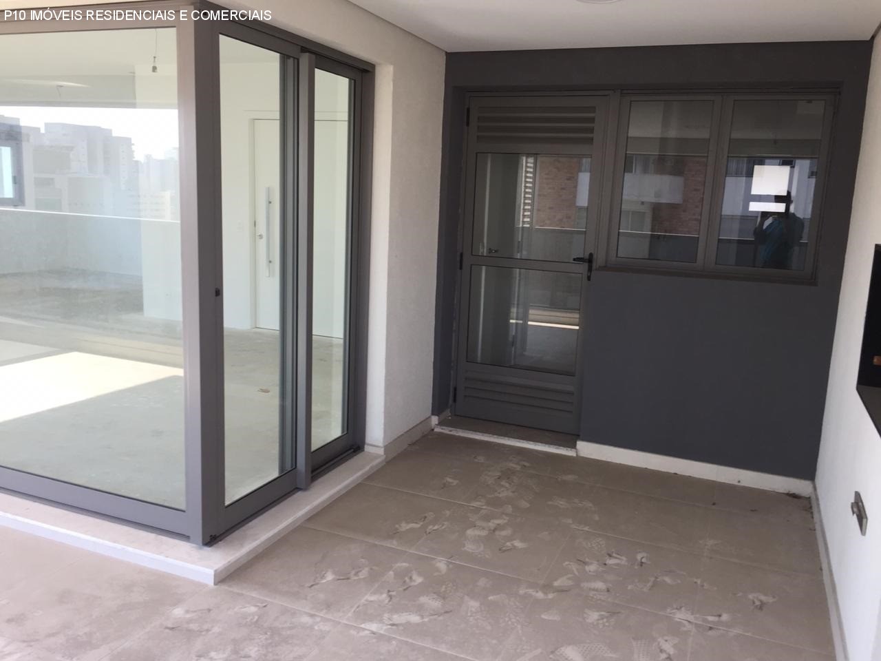 Apartamento à venda com 3 quartos, 192m² - Foto 5