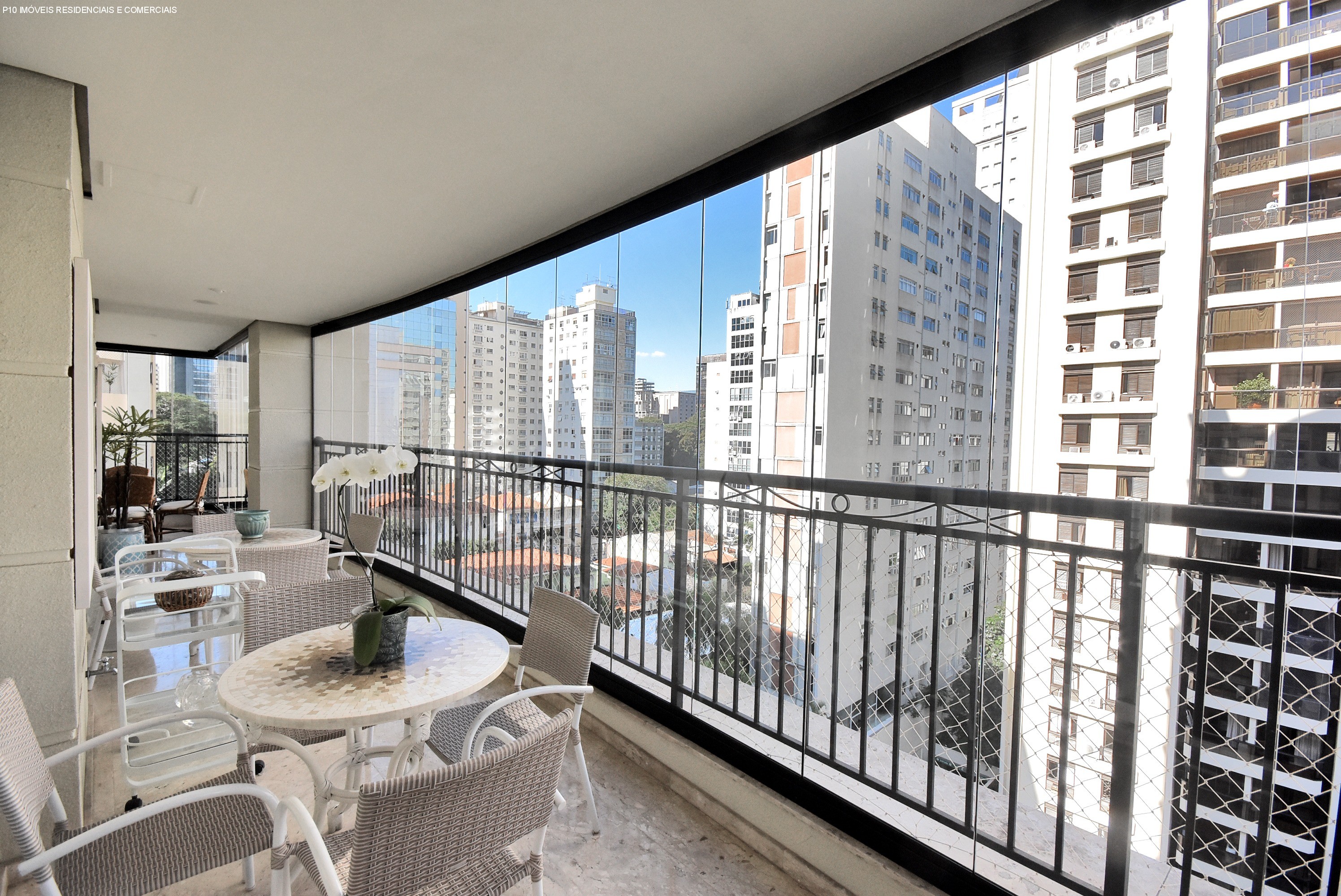 Apartamento à venda com 4 quartos, 367m² - Foto 1