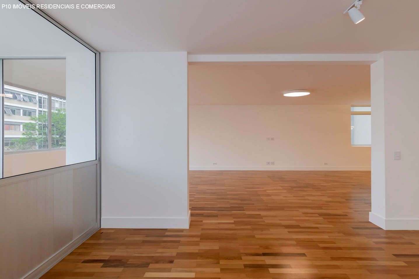 Apartamento à venda com 3 quartos, 270m² - Foto 22