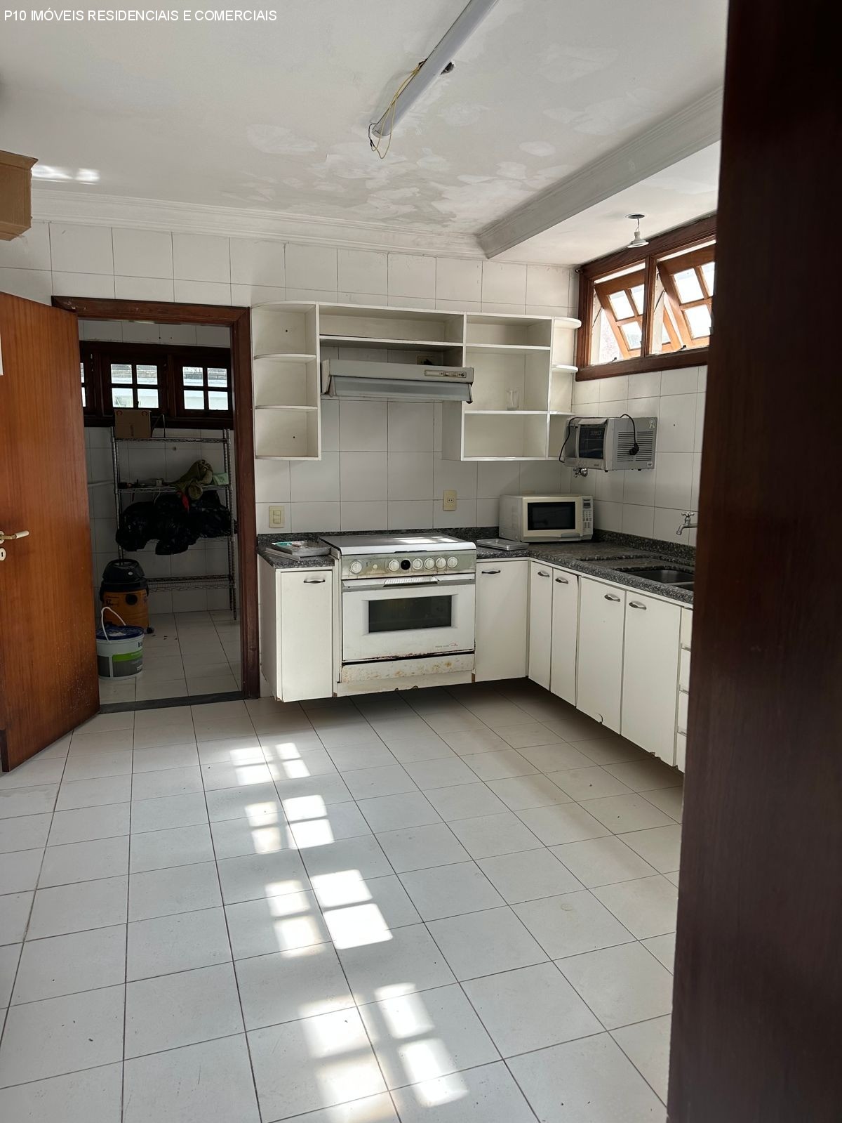 Sobrado à venda com 3 quartos, 550m² - Foto 11