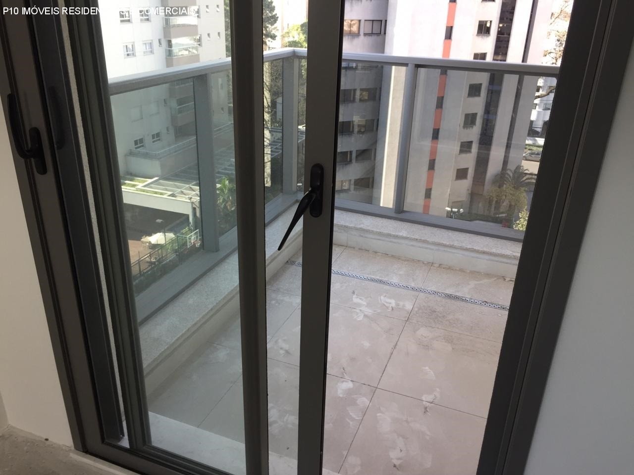 Apartamento à venda com 3 quartos, 192m² - Foto 15