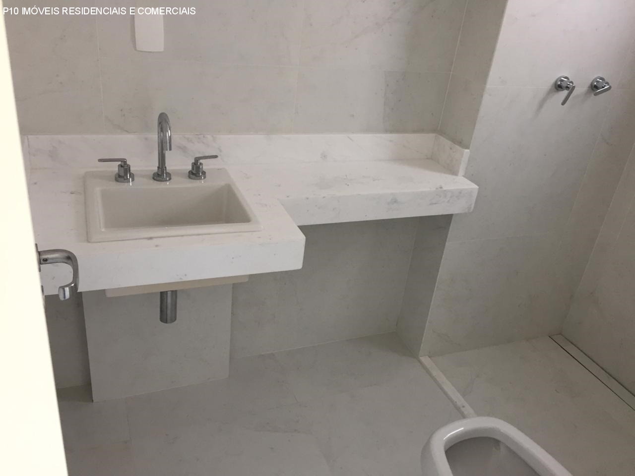 Apartamento à venda com 3 quartos, 192m² - Foto 19