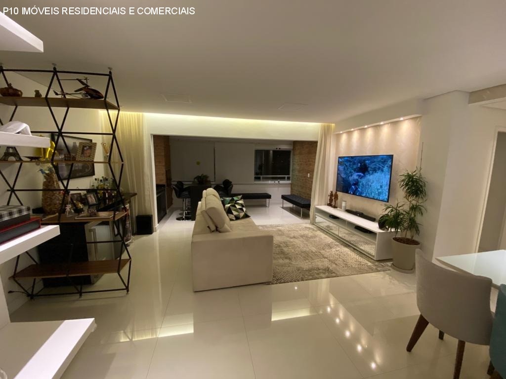 Apartamento à venda com 2 quartos, 89m² - Foto 1