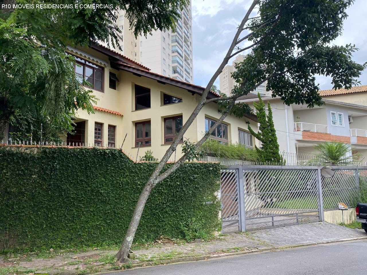 Sobrado à venda com 4 quartos, 360m² - Foto 42