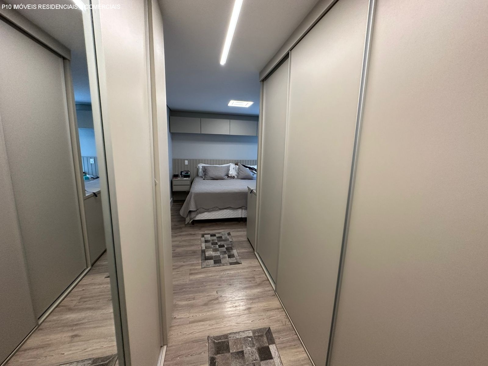 Apartamento à venda com 4 quartos, 189m² - Foto 9