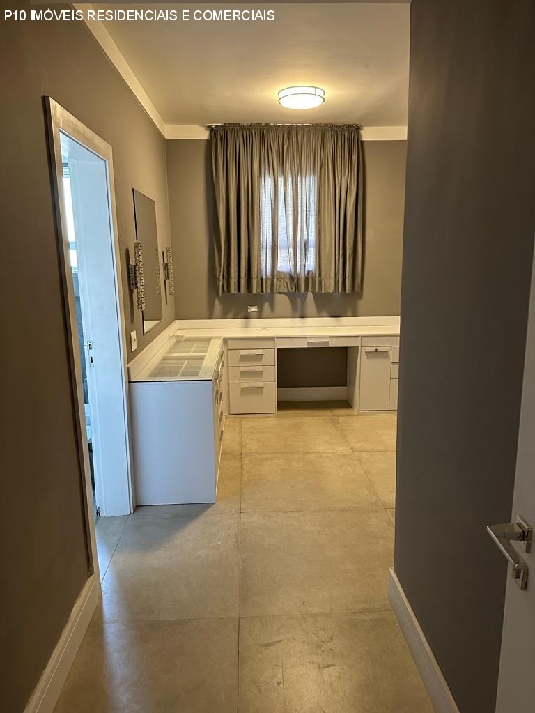 Apartamento à venda com 3 quartos, 250m² - Foto 18