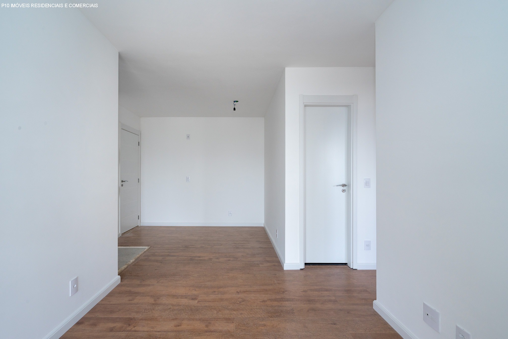 Apartamento à venda com 2 quartos, 69m² - Foto 11