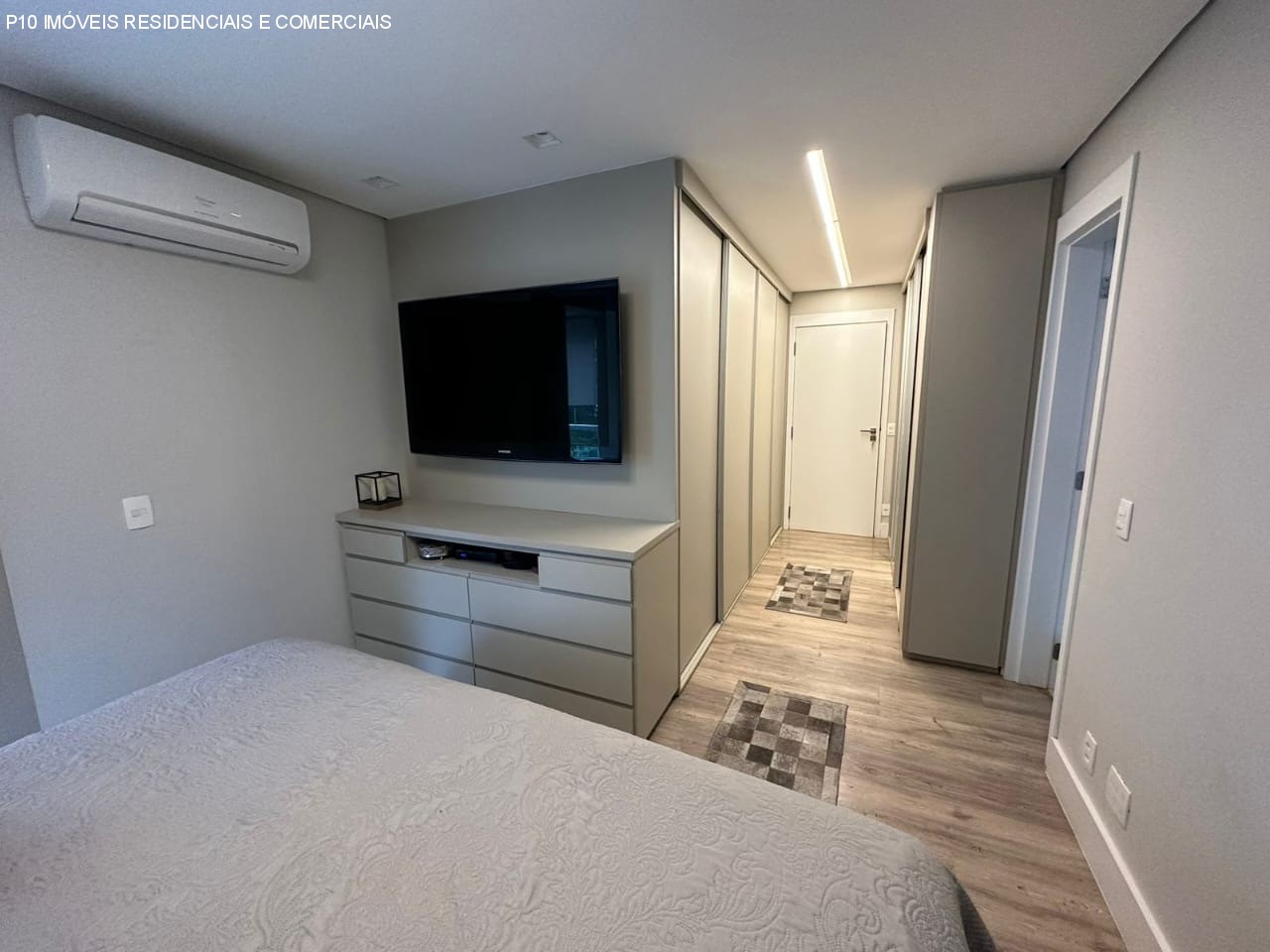 Apartamento à venda com 4 quartos, 189m² - Foto 14