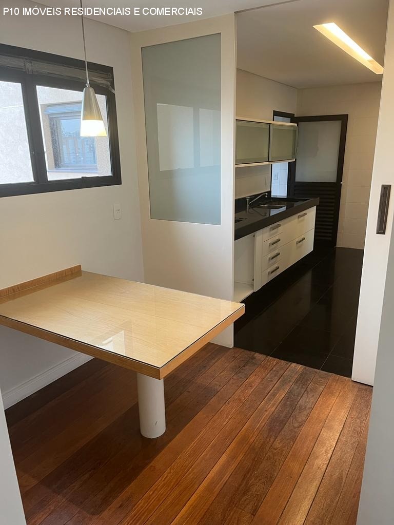 Apartamento à venda com 3 quartos, 192m² - Foto 13