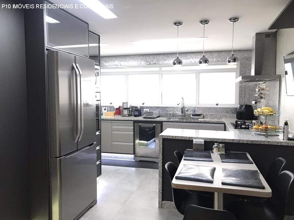 Apartamento à venda com 4 quartos, 238m² - Foto 17