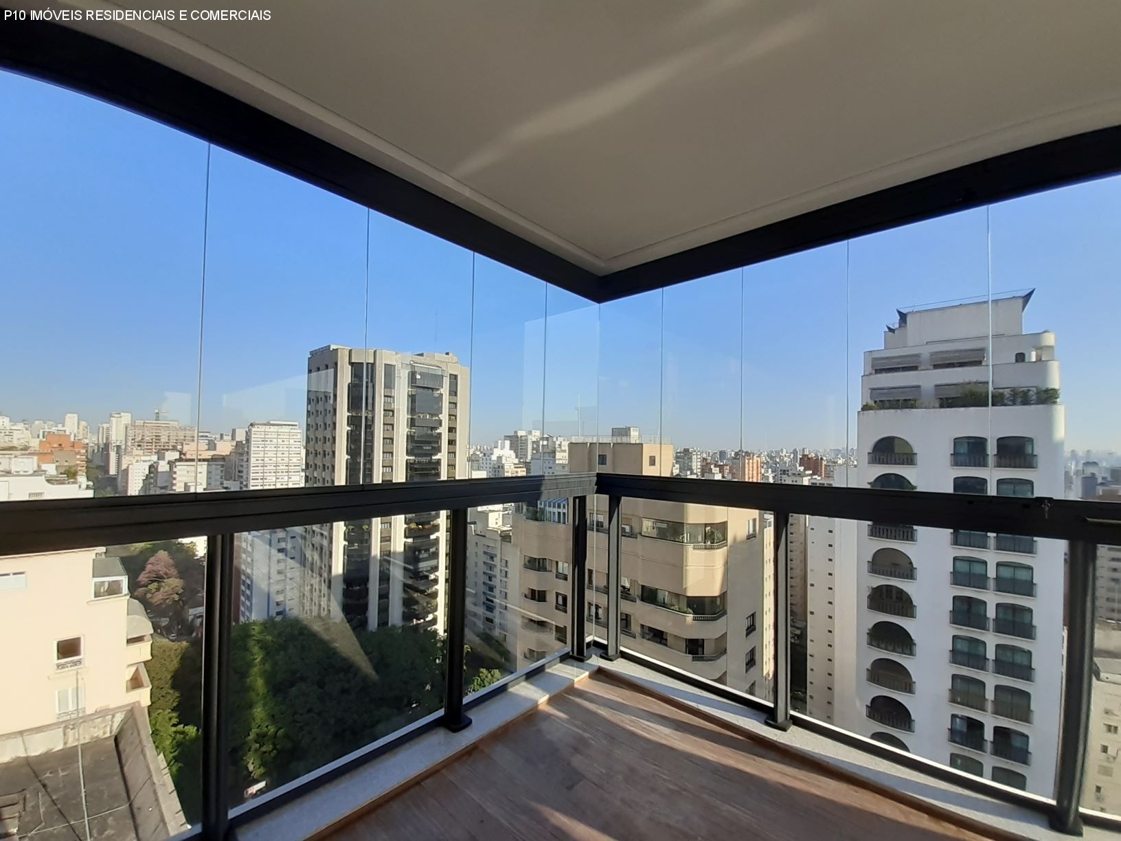 Apartamento à venda com 3 quartos, 205m² - Foto 3