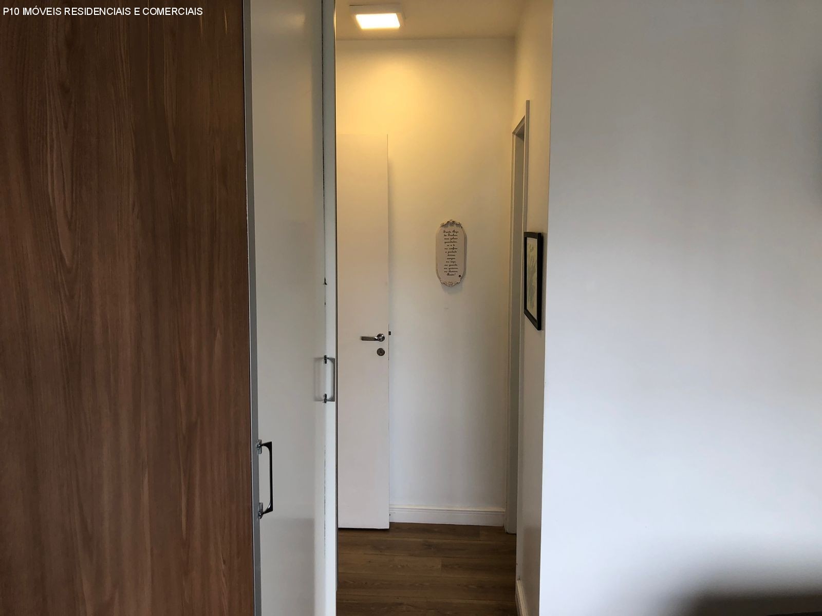 Apartamento à venda com 3 quartos, 107m² - Foto 4