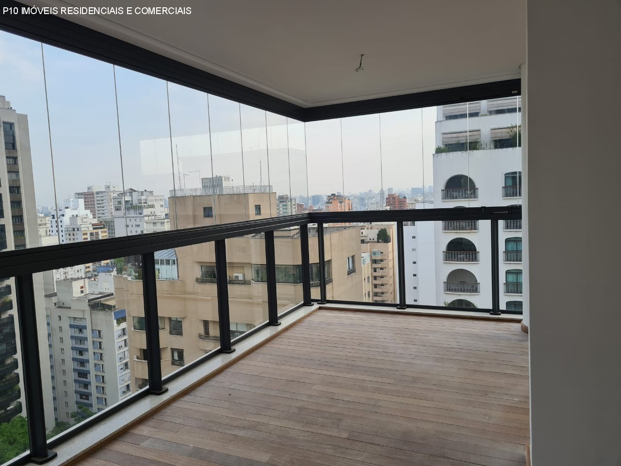 Apartamento à venda com 3 quartos, 205m² - Foto 4