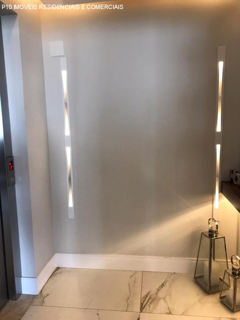 Apartamento à venda com 4 quartos, 238m² - Foto 32