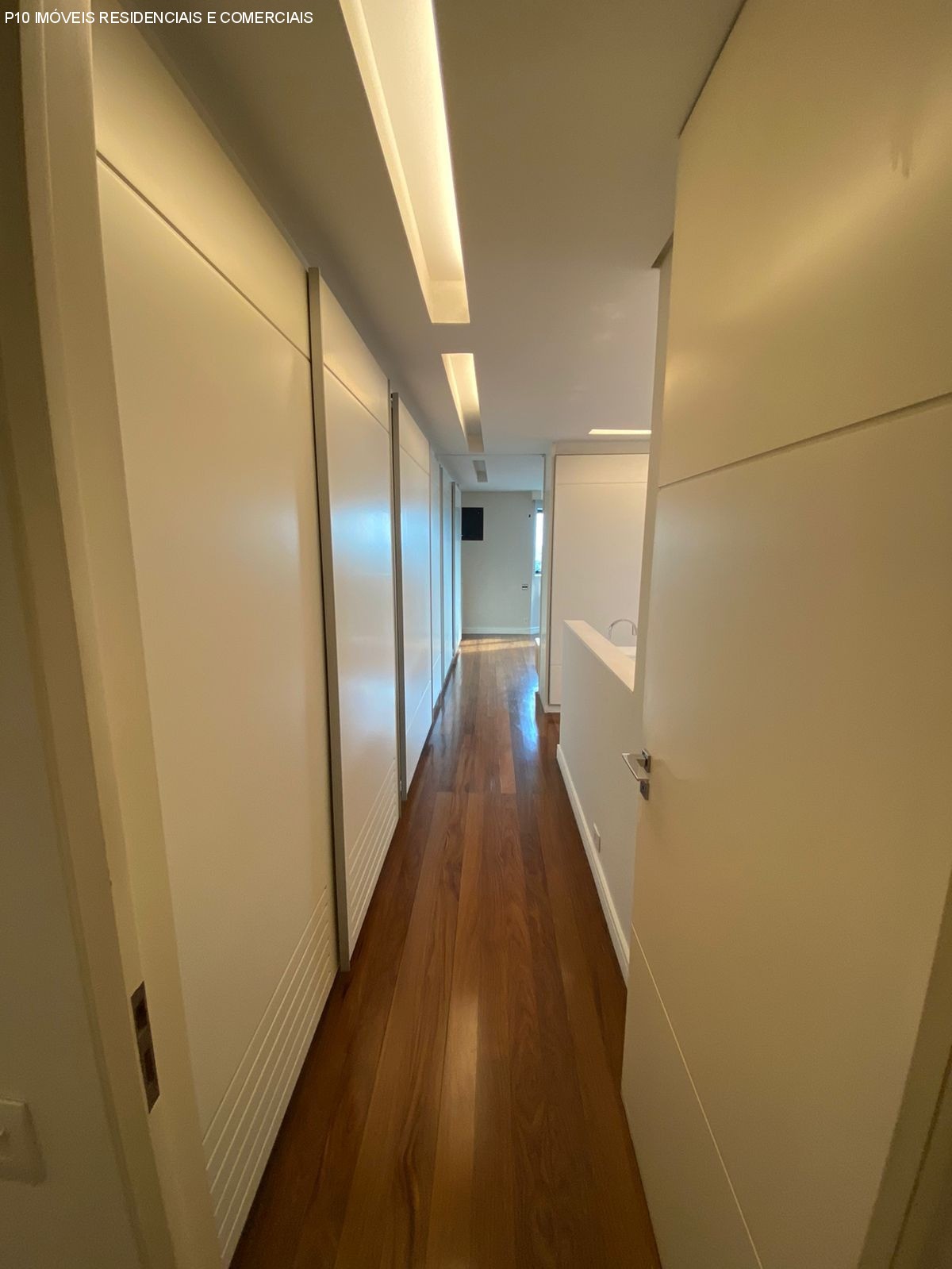 Apartamento à venda com 3 quartos, 192m² - Foto 7