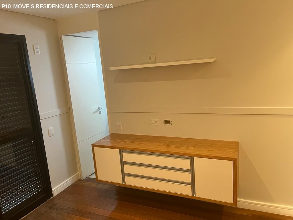 Apartamento à venda com 3 quartos, 192m² - Foto 12