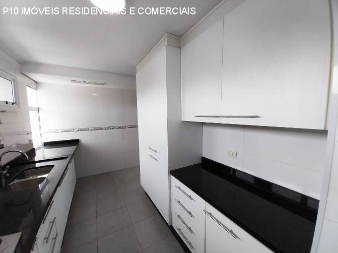 Apartamento à venda com 3 quartos, 140m² - Foto 10