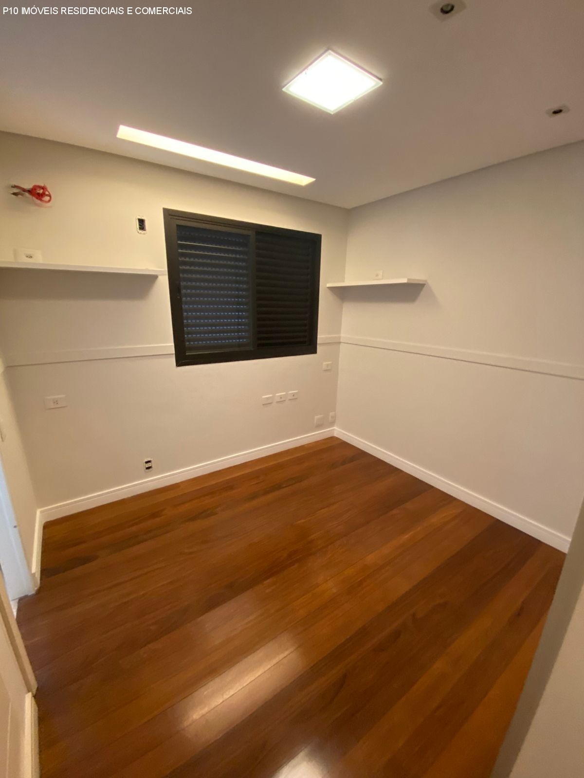 Apartamento à venda com 3 quartos, 192m² - Foto 8