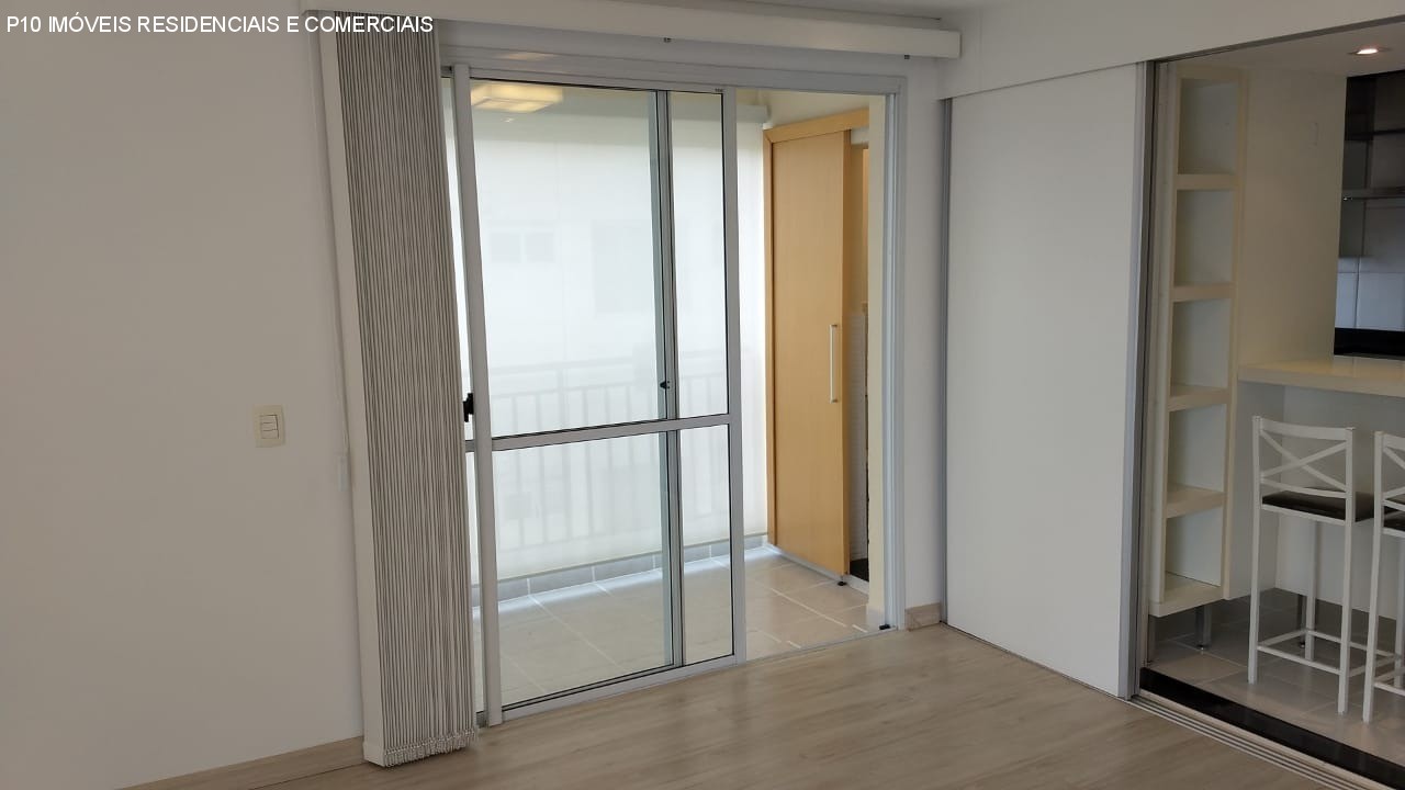 Apartamento à venda com 2 quartos, 85m² - Foto 3