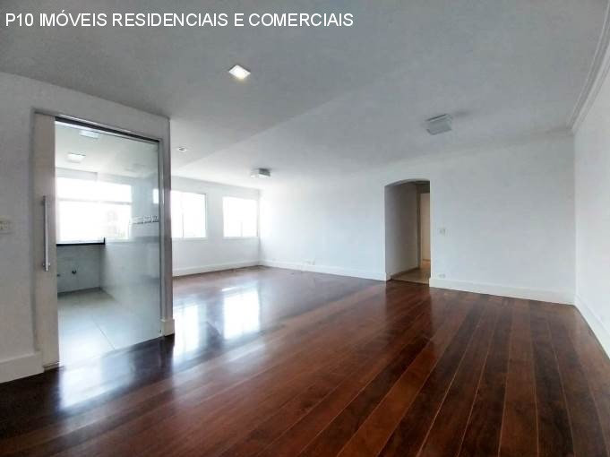 Apartamento à venda com 3 quartos, 140m² - Foto 4