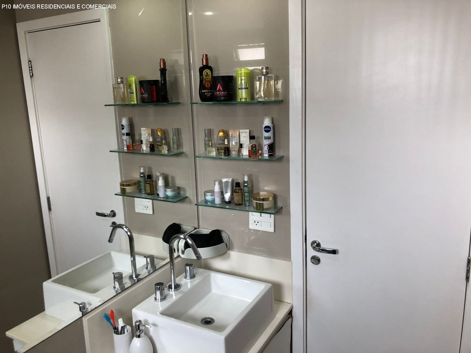 Apartamento à venda com 3 quartos, 107m² - Foto 17