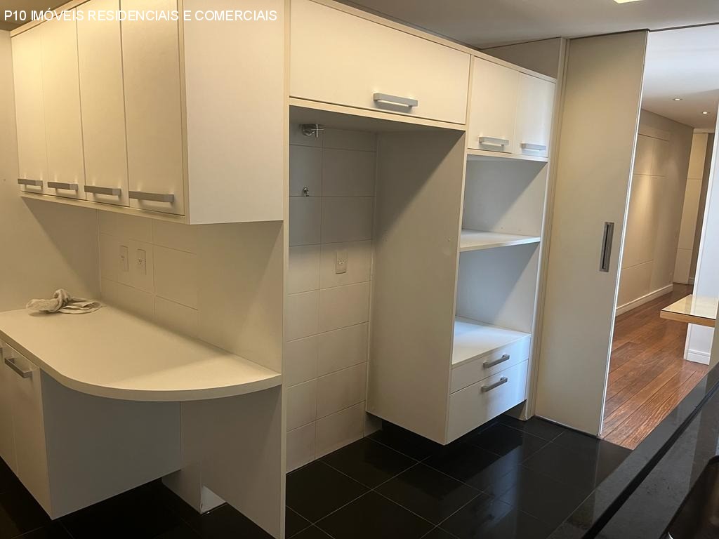 Apartamento à venda com 3 quartos, 192m² - Foto 16