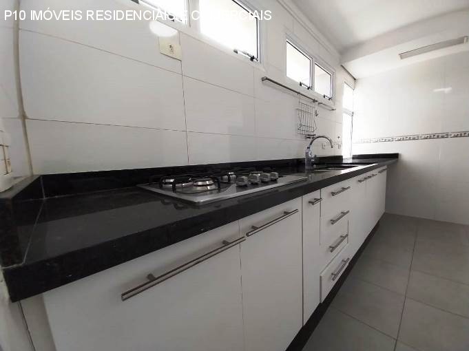 Apartamento à venda com 3 quartos, 140m² - Foto 13