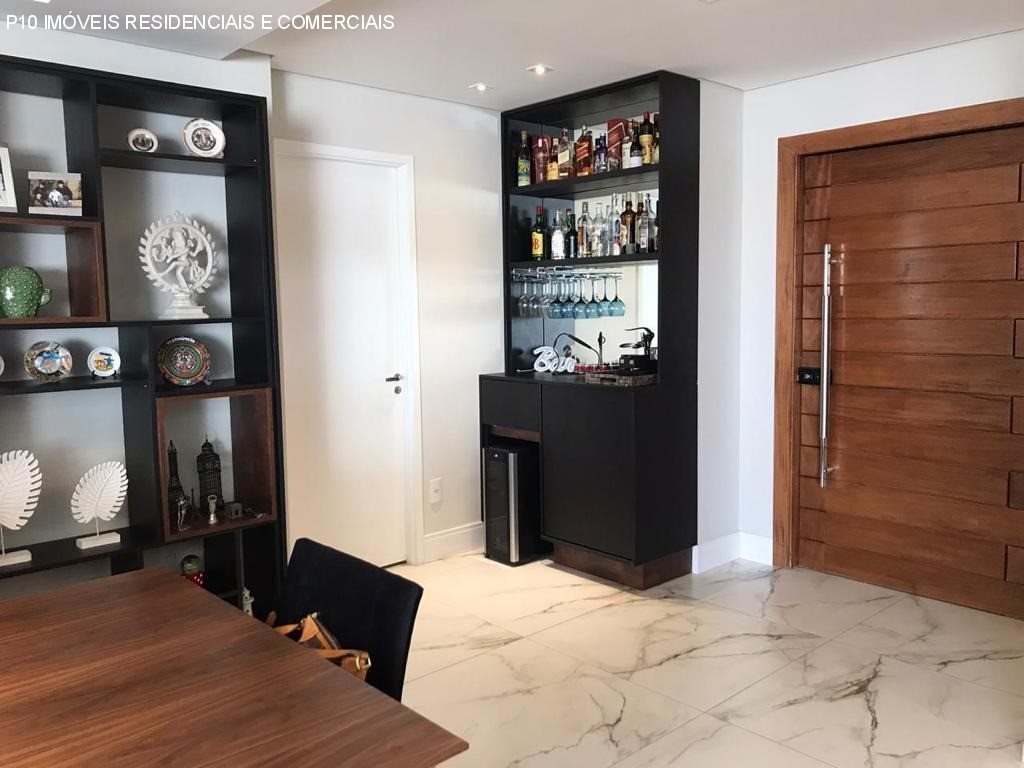 Apartamento à venda com 4 quartos, 238m² - Foto 13