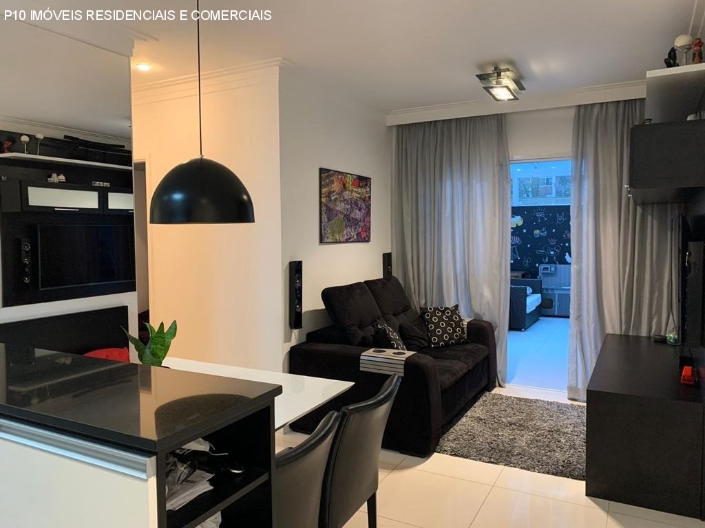 Apartamento à venda com 3 quartos, 179m² - Foto 1