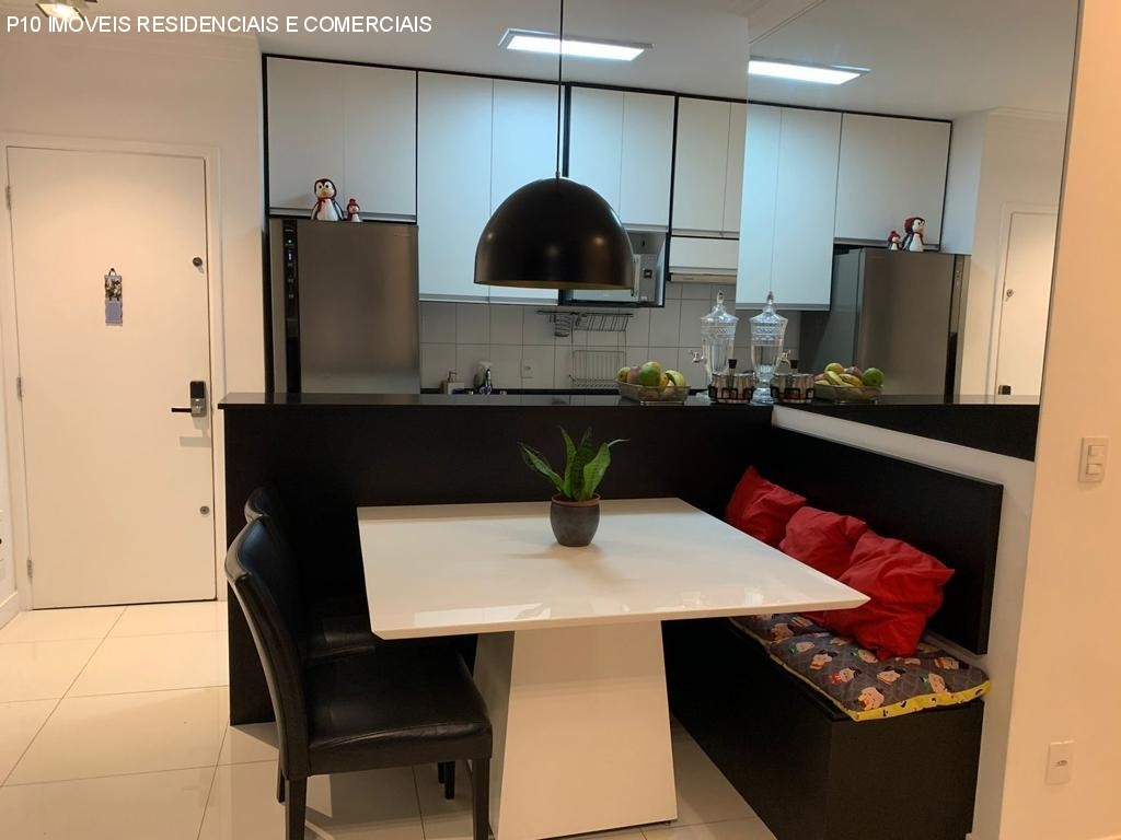 Apartamento à venda com 3 quartos, 179m² - Foto 3