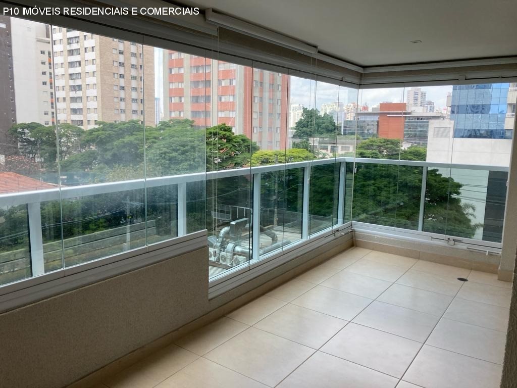 Apartamento à venda com 4 quartos, 165m² - Foto 1