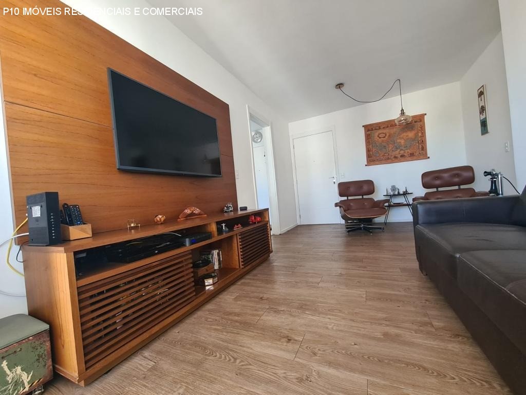 Apartamento à venda com 3 quartos, 92m² - Foto 2